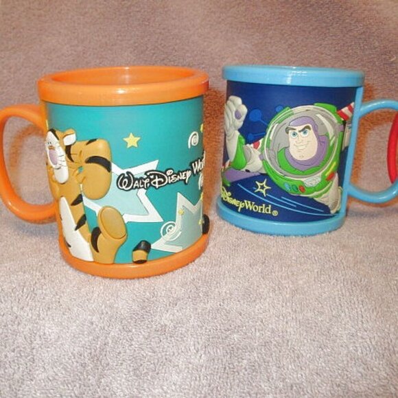 Vtg Disney Mugs Tigger Buzz Lightyear Mickey 3D Plastic Cups Kid Friendly 4X Lot - Picture 2 of 12